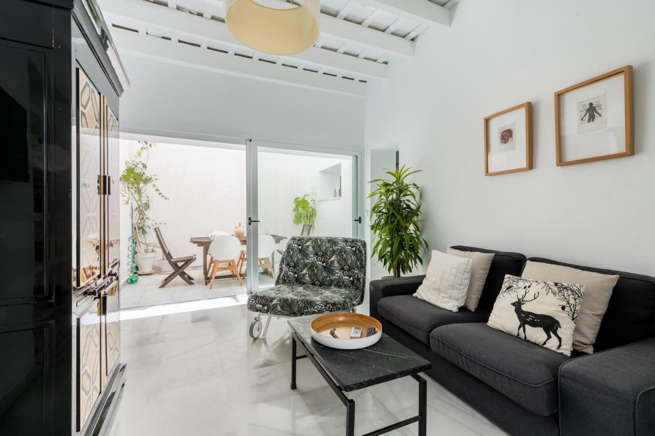 El Erizo Apartamentos 塔里法 外观 照片