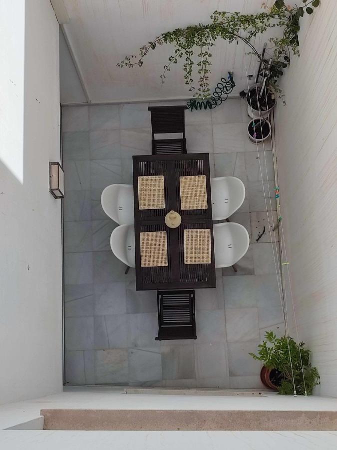 El Erizo Apartamentos 塔里法 外观 照片