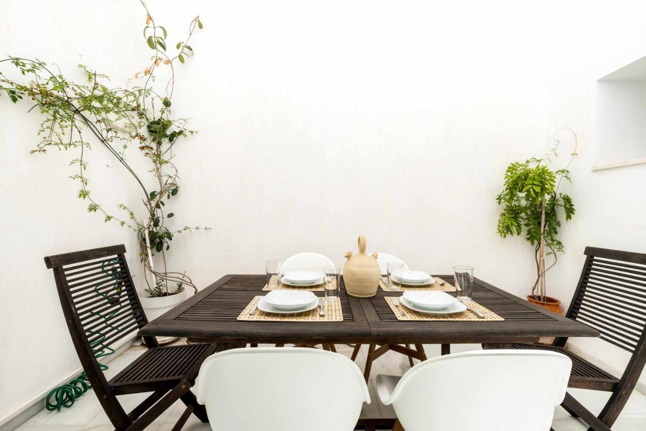 El Erizo Apartamentos 塔里法 外观 照片