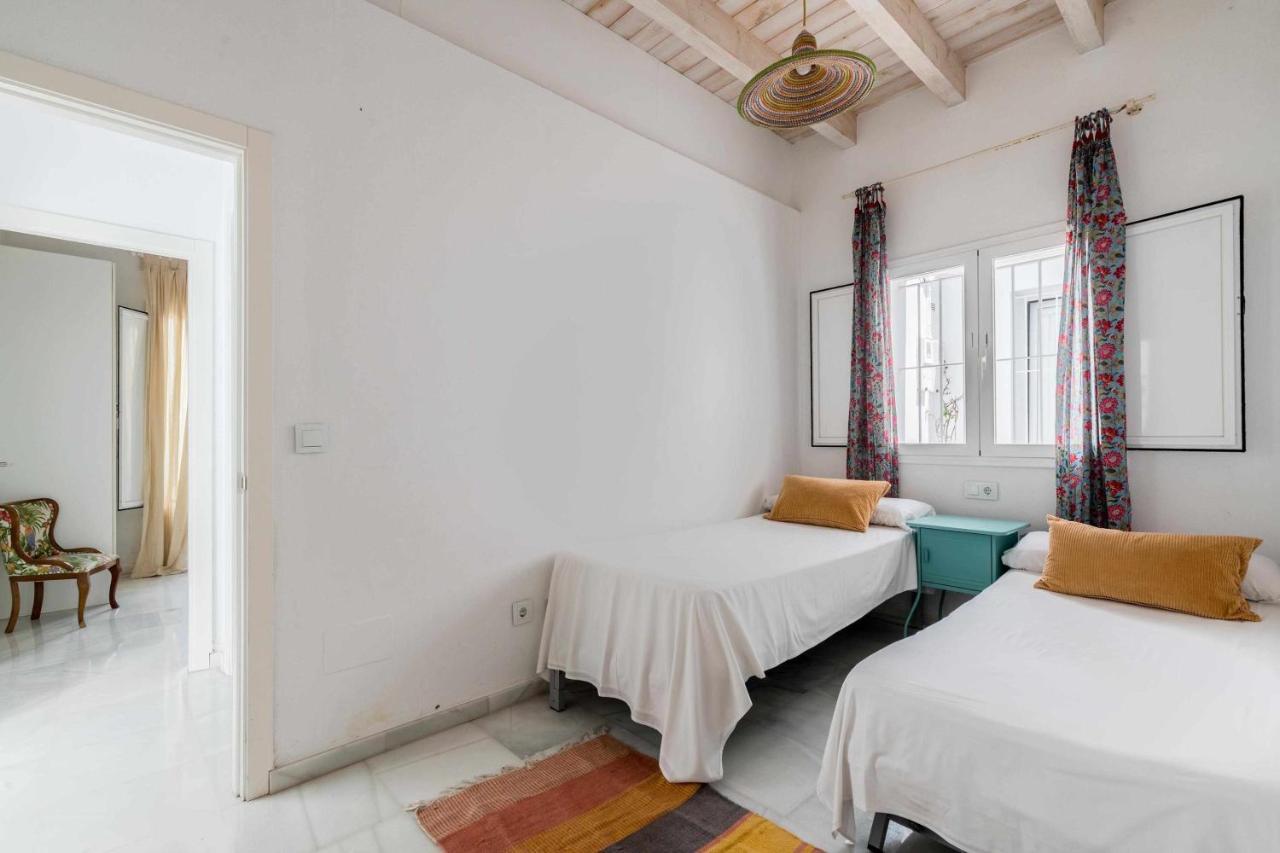 El Erizo Apartamentos 塔里法 外观 照片